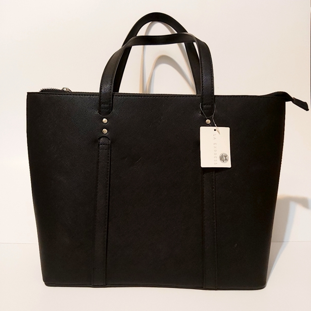 Brand new! Black shoulder purse -Urban Planet